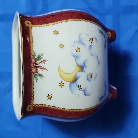 NIB Goebel Christmas Angel Porcelain Candy Bowl with lid Planter New - Picture 8 of 10